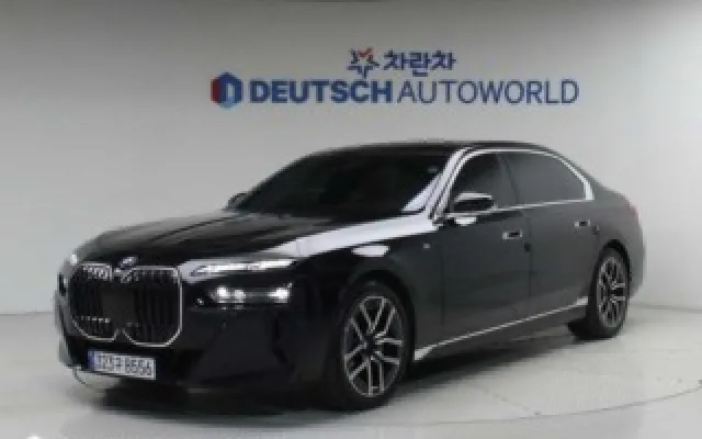 수원수입중고차사이트 7시리즈 (G70) 740i xDrive M 스포츠 매물 사진 11 - 2025/06 9,210km