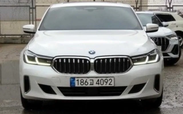 수원수입중고차사이트 6시리즈 GT (G32) 630i xDrive M 스포츠 매물 사진 4 - 2022/01 16,606km